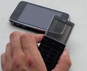 xperia-pure-iphone