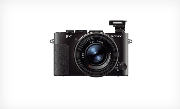 ด้านหน้าของ Sony RX1 กล้อง Compact ที่ใช้ Sensor ขนาด 35mm